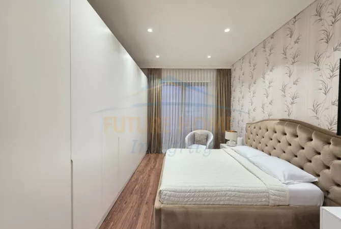 Shtepi ne shitje Apartament ne Tirane, 3+1, Mobilimi E mobiluar, Pagesa 750,000  Euro.