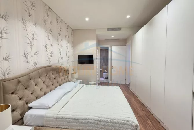 Shtepi ne shitje Apartament ne Tirane, 3+1, Mobilimi E mobiluar, Pagesa 750,000  Euro.