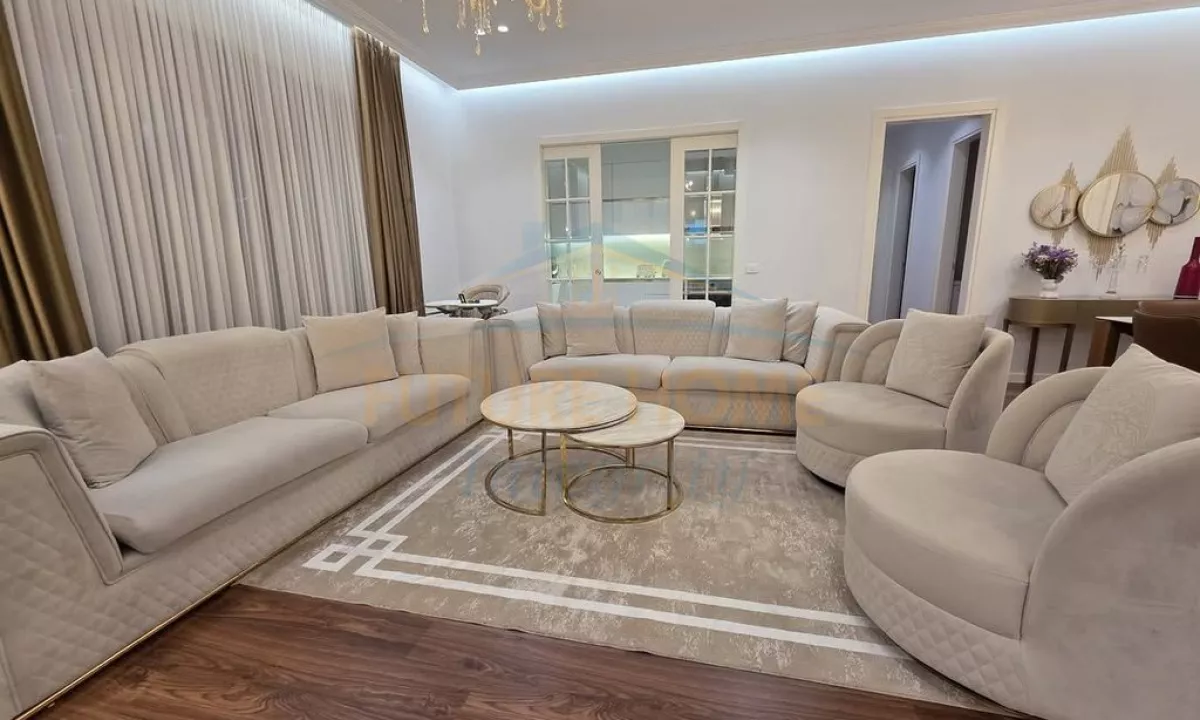Shtepi ne shitje Apartament ne Tirane, 3+1, Mobilimi E mobiluar, Pagesa 750,000  Euro.