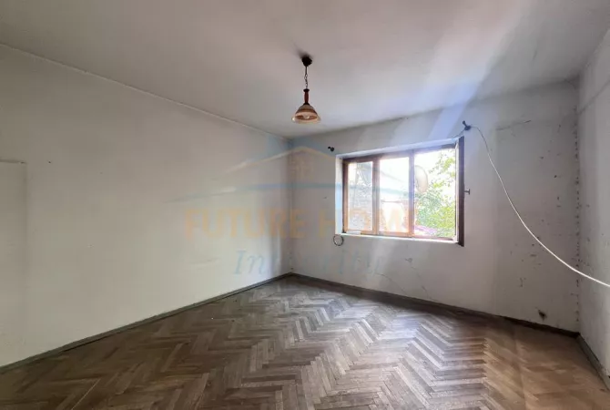 Shtepi ne shitje 2+1 ne Tirane - 127,000 Euro