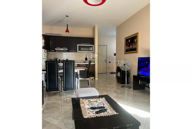 Shtepi ne shitje 2+1 ne Tirane - 165,000 Euro