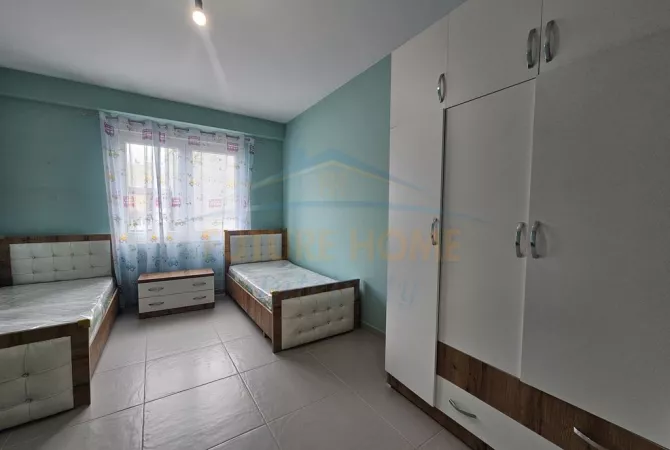 Shtepi me qera Apartament ne Tirane, 2+1, Mobilimi E mobiluar, Pagesa 700  Euro.