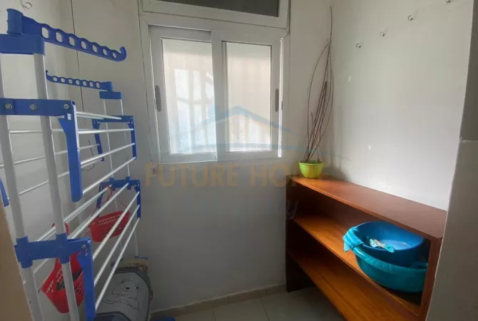 Shtepi me qera Apartament ne Tirane, 1+1, Mobilimi E mobiluar, Pagesa 550  Euro.