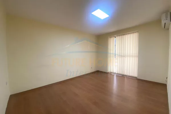 Shtepi me qera Apartament ne Tirane, 2+1, Mobilimi Bosh, pa mobiluar, Pagesa 800  Euro.