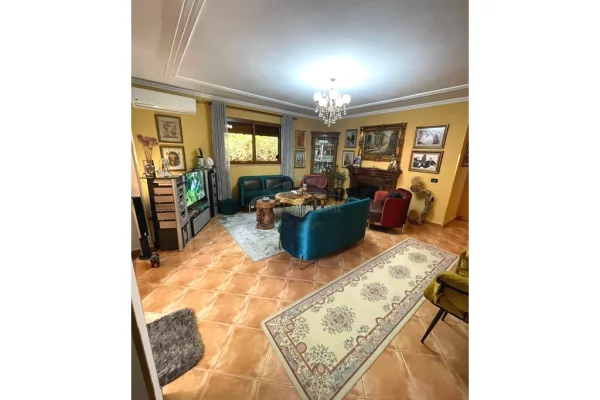 Disponojmë Apartament 3+1+2 për shitje, 21 Dhjetori 220000 Euro