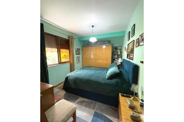 Shtepi ne shitje Apartament ne Tirane, 3+1, Mobilimi E mobiluar, Pagesa 220,000  Euro.