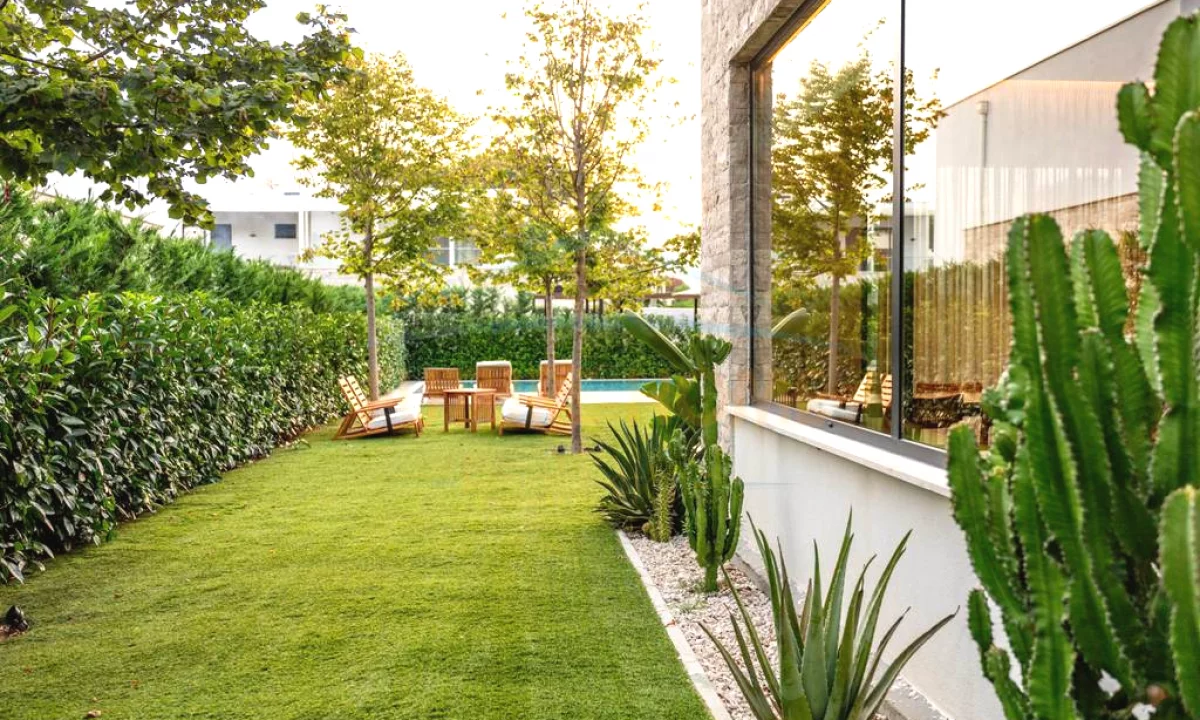 Luxury villas for sale in Durres 4+1, Furnished