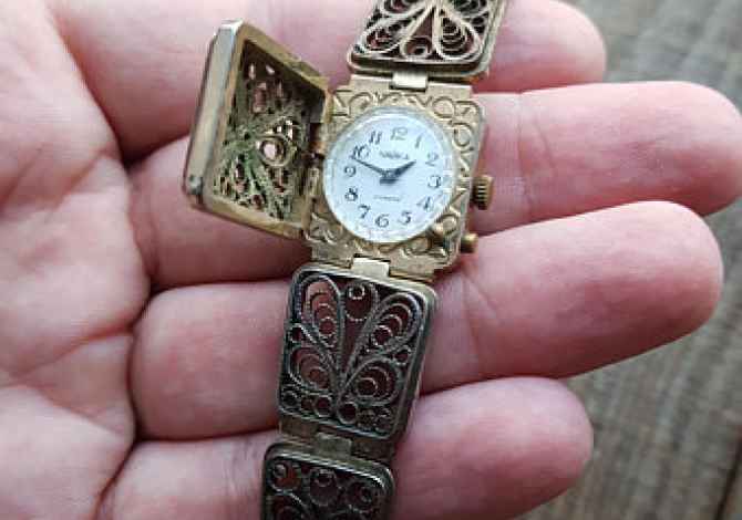 Veshje dhe Aksesor per te Rritur ne Tirane - 4,000 Leke