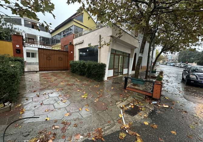 Ambient biznesi me qera 3+1 ne Tirane - 1,000 Euro