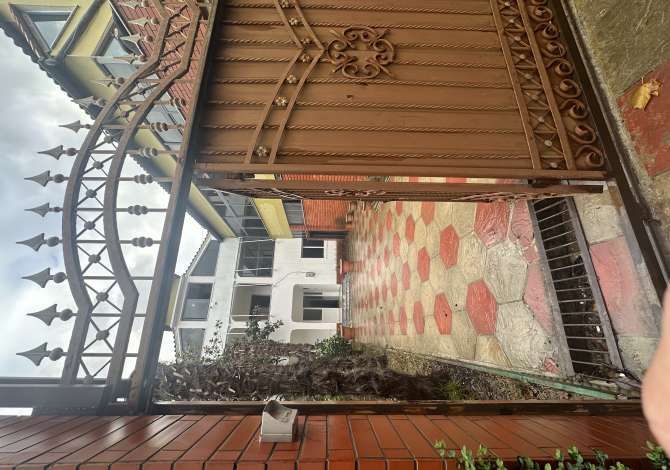 Vile 3-kateshe per qera siperfaqa totale 486m ndertim 