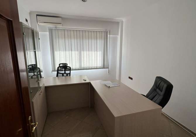 AMBIENT PER ZYRE ME QERA, RTSH.