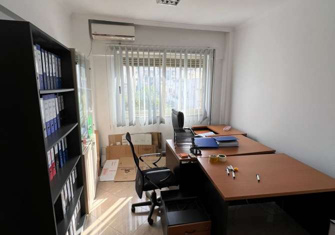 AMBIENT PER ZYRE ME QERA, RTSH.