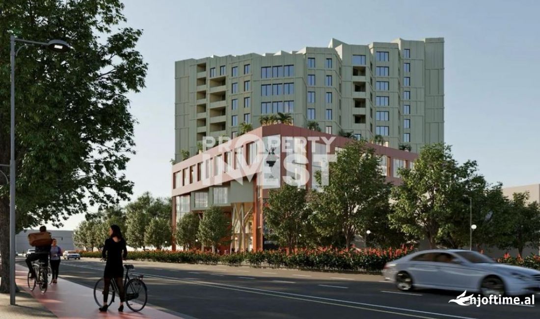 AMBIENT KOMERCIAL NE SHITJE, COLONNADE.