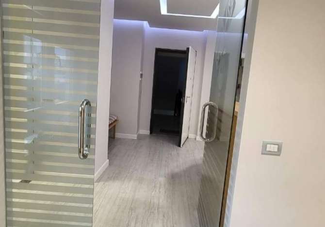 Ambient biznesi me qera 1+1 ne Tirane - 750 Euro