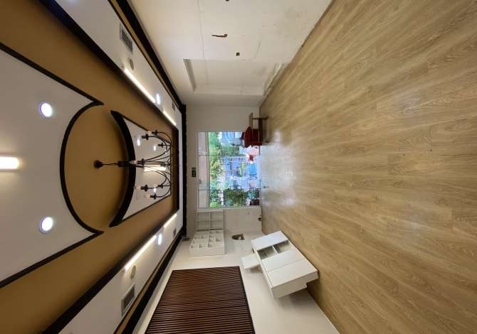 Ambient biznesi me qera 1+1 ne Tirane - 1,300 Euro