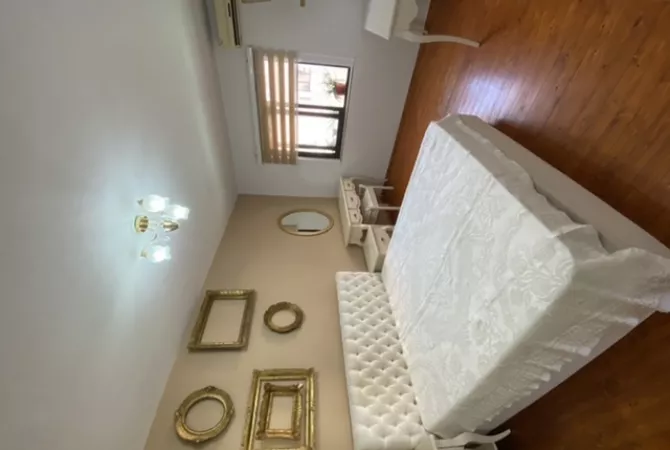 Shtepi me qera Apartament ne Tirane, 2+1, Mobilimi E mobiluar, Pagesa 700  Euro.