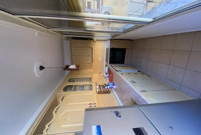 Shtepi me qera Apartament ne Tirane, 2+1, Mobilimi E mobiluar, Pagesa 700  Euro.