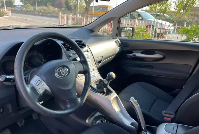 Auto in Vendita a Durazzo - 4,500 Euro