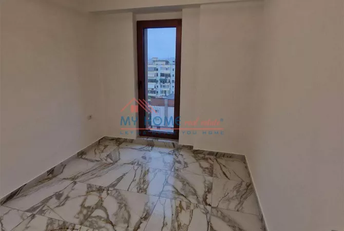 Zyre me qera tek Rruga e Kavajes Tirane