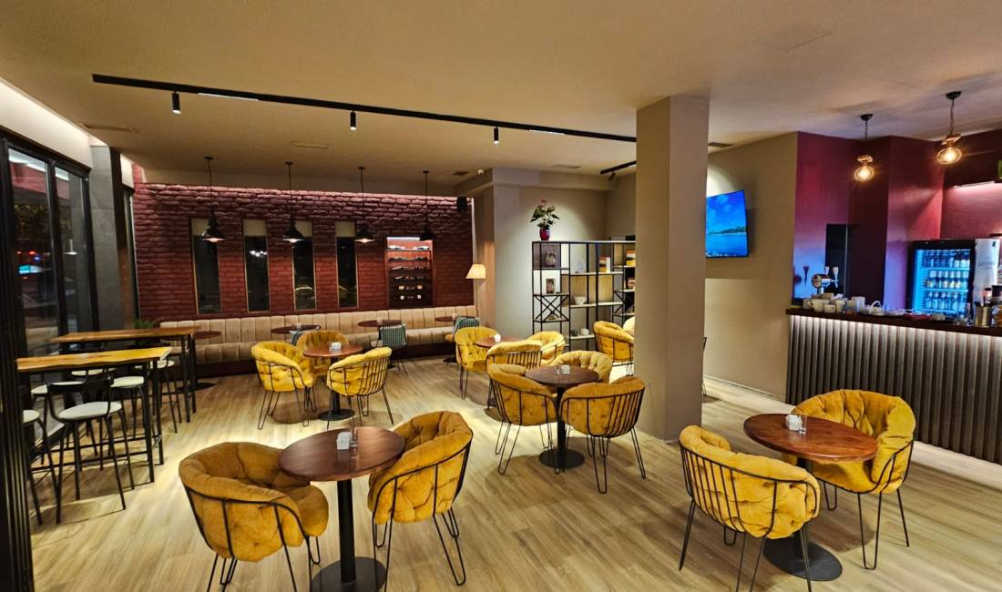 Lokal me qera te rruga Sales ( Mustafa Matohiti )