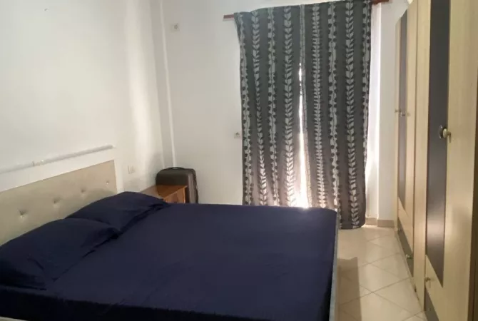 APARTAMENT 1+1. 30000 LEKE.QYTET STUDENTI
