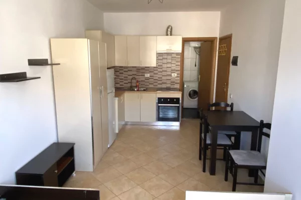 GARSIONERE 28000 LEKE.ASTIR