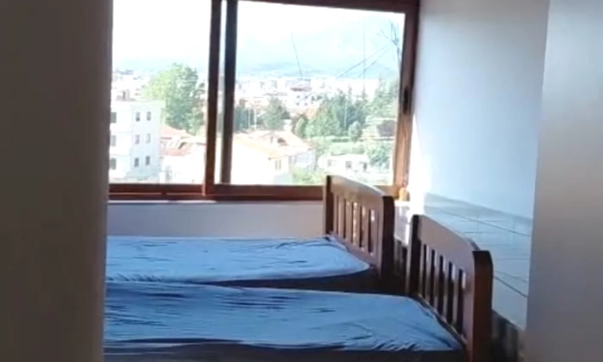 Shtepi me qera Apartament ne Tirane, Garsoniere, Mobilimi E mobiluar, Pagesa 18,000  Leke.