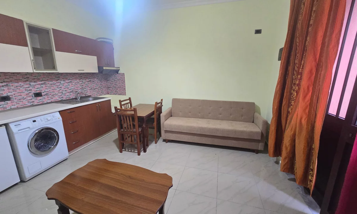 Shtepi me qera Apartament ne Tirane, 1+1, Mobilimi E mobiluar, Pagesa 40,000  Leke.