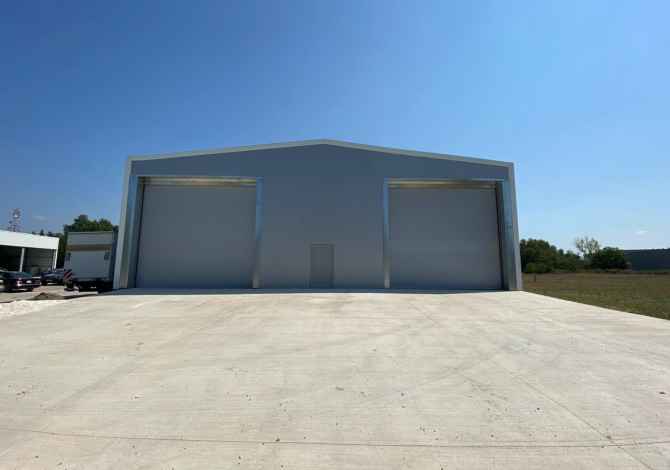 Ambiente Commerciale in Affitto 4+1 a Tirana - 1,800 Euro