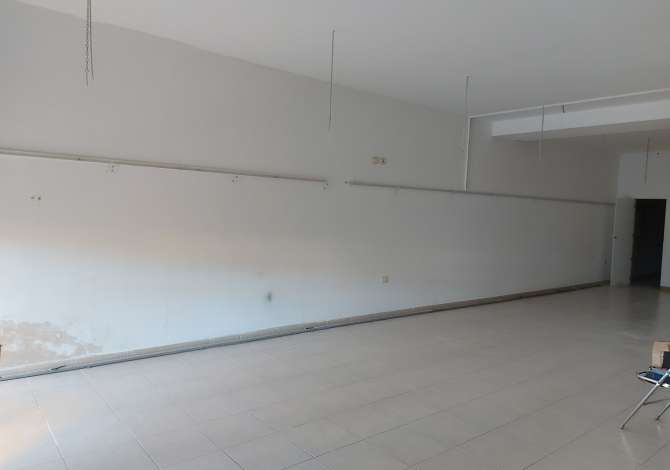 Ambient biznesi me qera 1+1 ne Tirane - 40,000 Leke