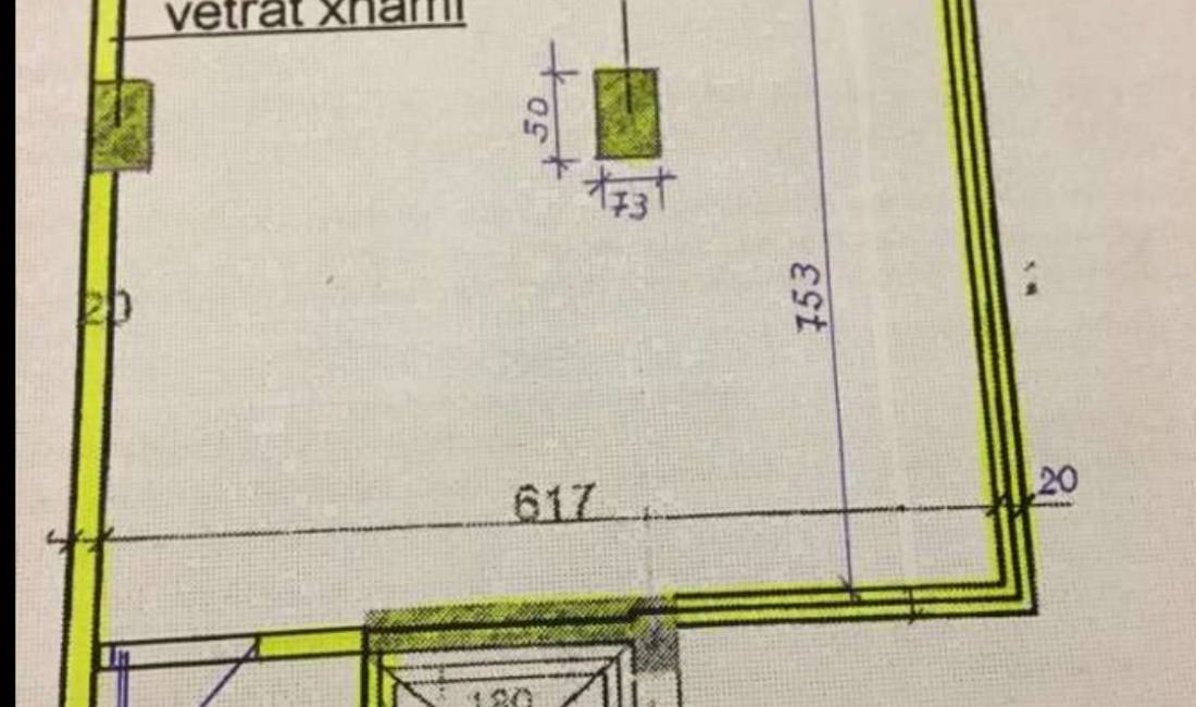 Shitet dyqan prane Kompleksit Cabej , ngjit me Kmy Tirane