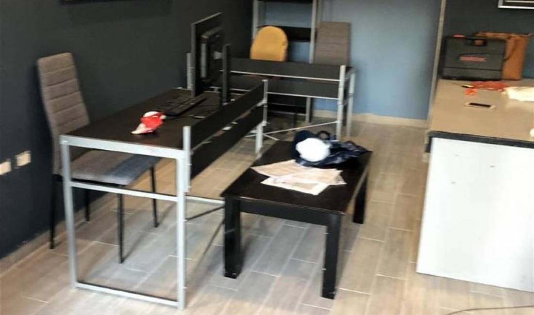 Zyre ne shitje afer qenders kristal,Komune te Parisit