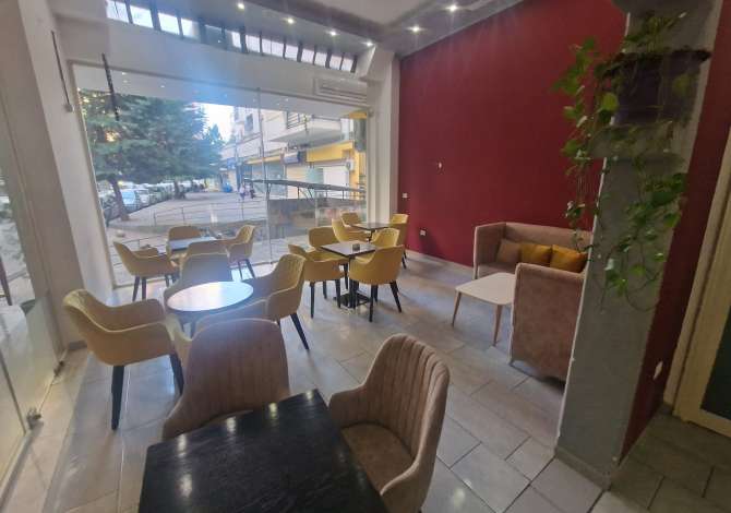 Jepet me qera ambient per lokal ne Yzberisht 