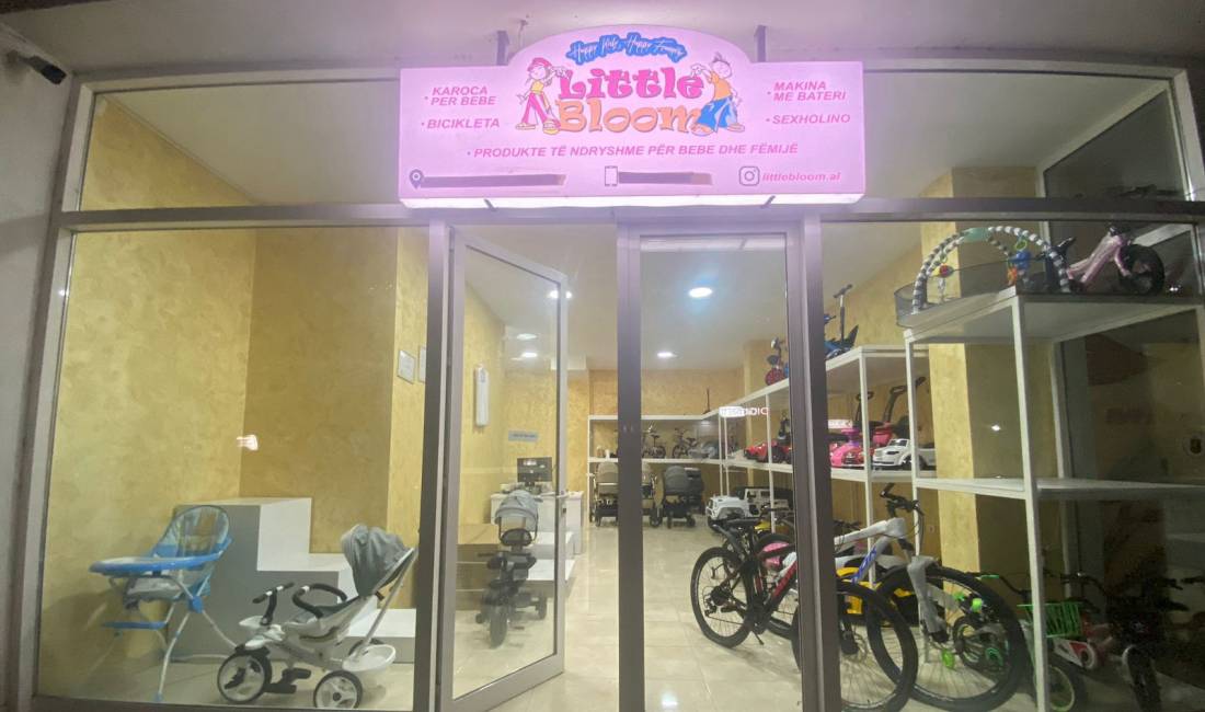 Jepet me qera Dyqan ne Astir 70m2