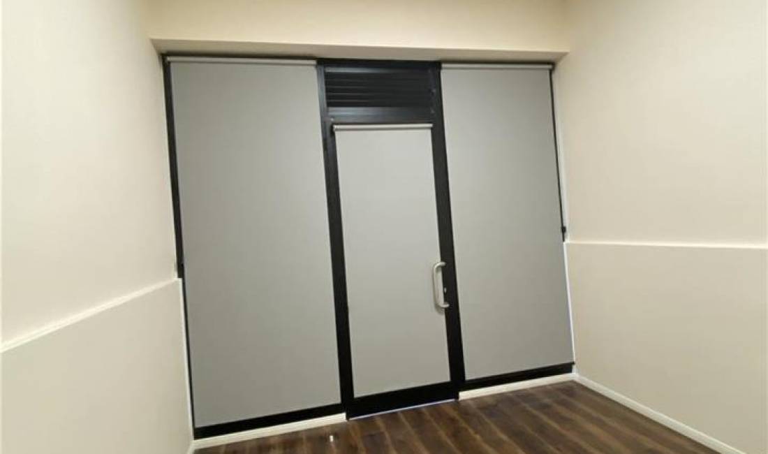 Zyre me qera Komuna e Parisit 250Euro