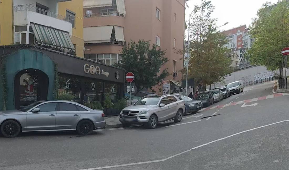 Shitet dyqan ne Komune tek Kryqezimi Kristalit