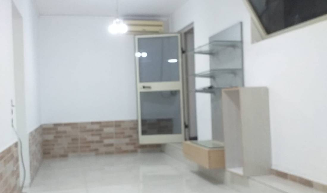 Jepet dyqan me qera ne Myslym Shyr 