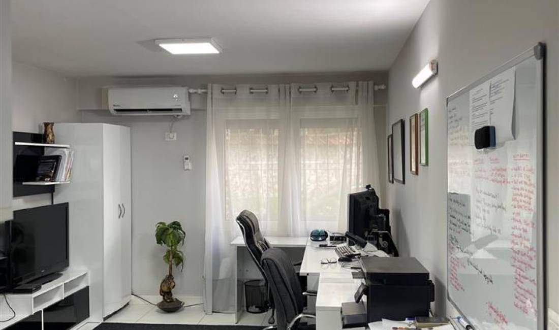 Jepet zyre e kompletuar pas Fakultetit te Shkencave , rruga haxhi hysen daliu