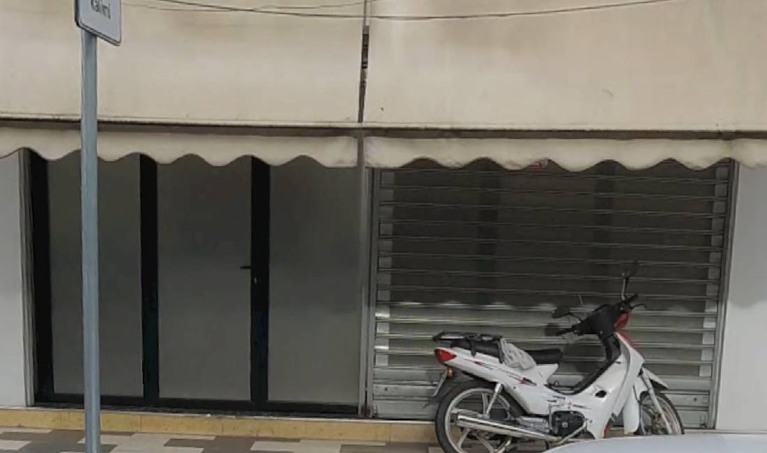 Jepet dyqan me qera tek Komuna e Parisit , rr Petro Korcari