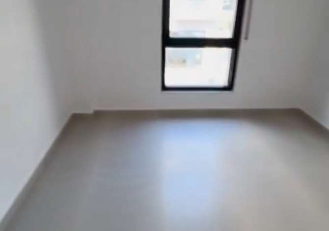 Jepet apartament 2+1+2 ne Porcelan , i pershtatshem per biznes , kati 1 banim