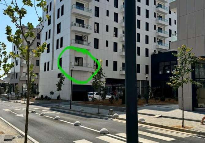 Jepet apartament 2+1+2 ne Porcelan , i pershtatshem per biznes , kati 1 banim