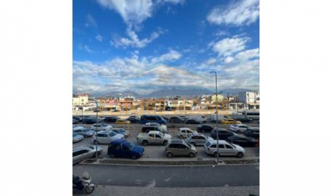 Shitet, Ambient Biznesi, Unaza e Re. UNA33550