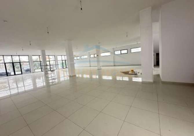Ambient biznesi me qera 1+1 ne Tirane - 2,500 Euro