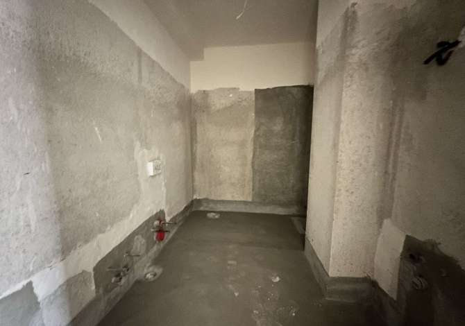 Appartamento in vendita a Tirana 1+1, Vuoto