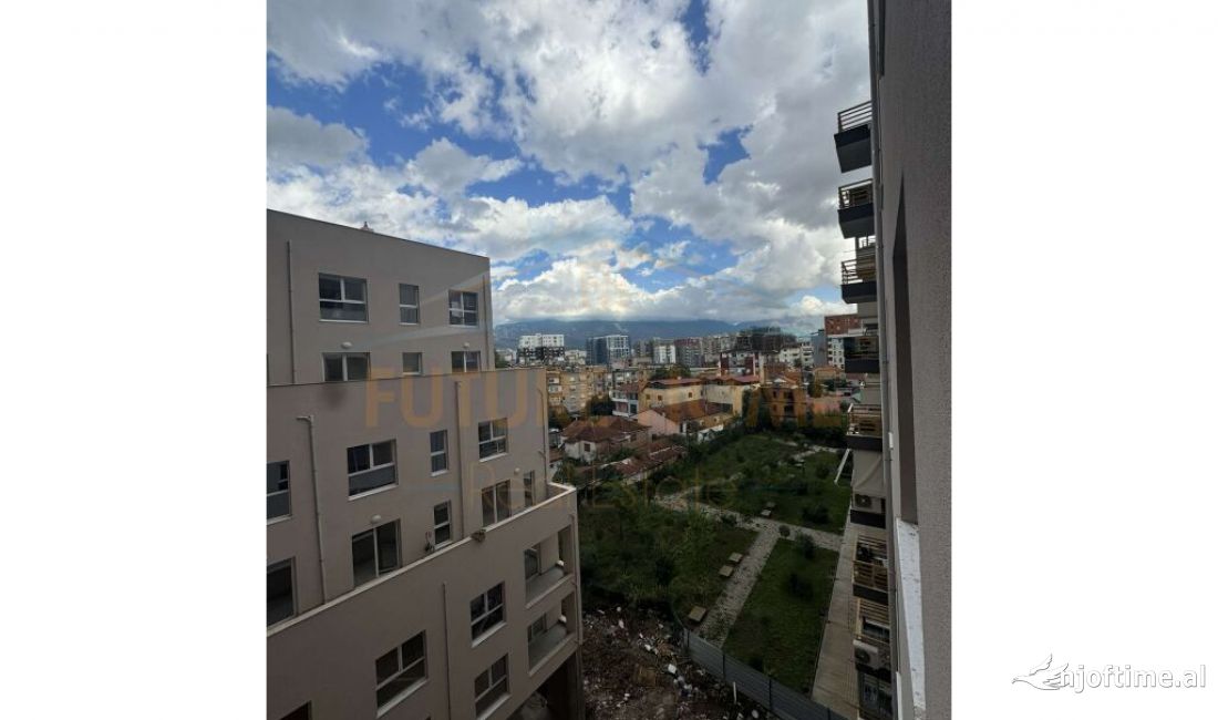 Shtepi ne shitje Apartament ne Tirane, 2+1, Mobilimi Bosh, pa mobiluar, Pagesa 164,000  Euro.