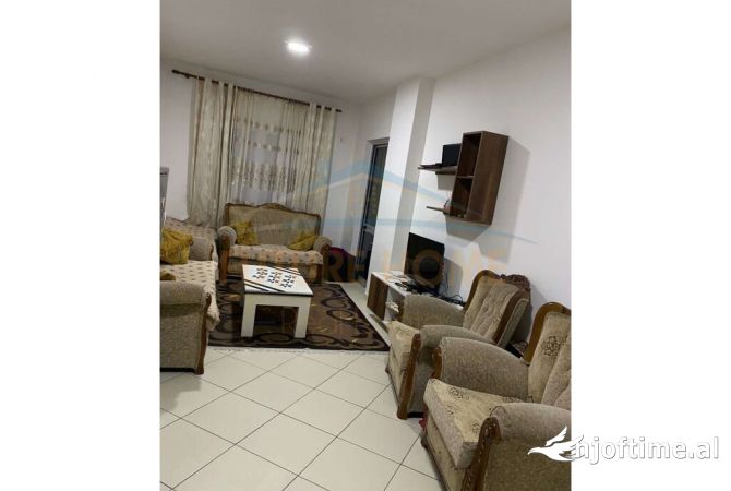 Shtepi ne shitje Apartament ne Tirane, 1+1, Mobilimi E mobiluar, Pagesa 75,000  Euro.
