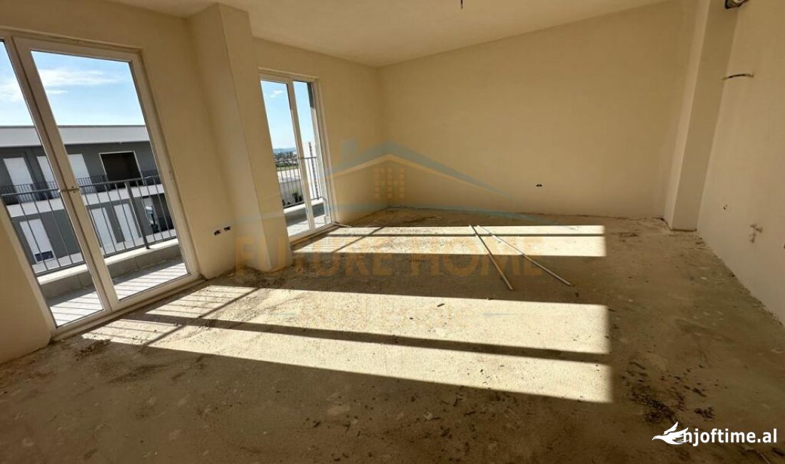 Shtepi ne shitje Apartament ne Tirane, 2+1, Mobilimi Bosh, pa mobiluar, Pagesa 109,530  Euro.