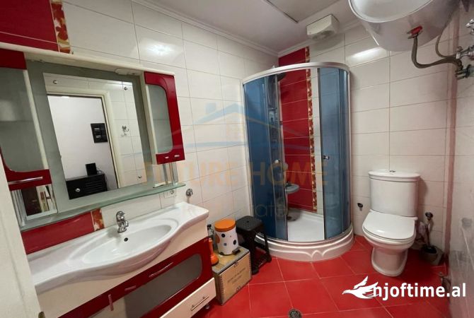 Appartamento in affitto a Tirana 3+1, Arredato