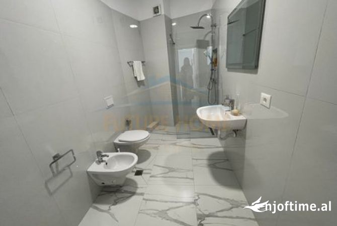 Shtepi me qera Apartament ne Tirane, 2+1, Mobilimi E mobiluar, Pagesa 850  Euro.