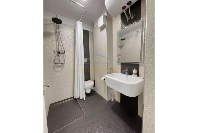 Appartamento in affitto a Tirana 1+1, Arredato